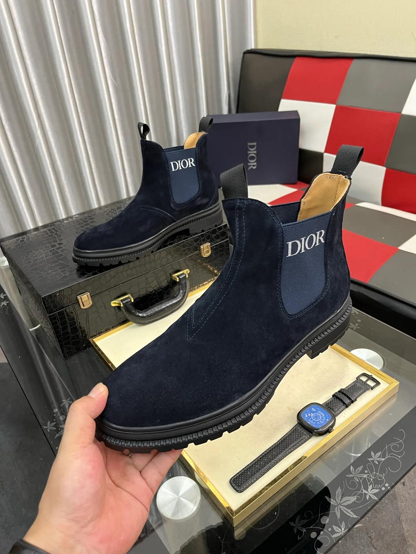 Men's shoes 💰500⌚️⌚️"Dior" Gaoban short boots ⚠️⚠️Top purchasing agents🔍🔍Men's 2023 HK counters are on sale simultaneously. Sole: The original sole is specially provided by the original factory. The exclusive movable molded sole is super comfortable. The original factory and the single product are handmade🔍🔍. The details determine the quality. We only make shoes with care. You can enter and exit the counter at will. Welcome to compare. 🇮🇹Size: 38-444️⃣Colors available